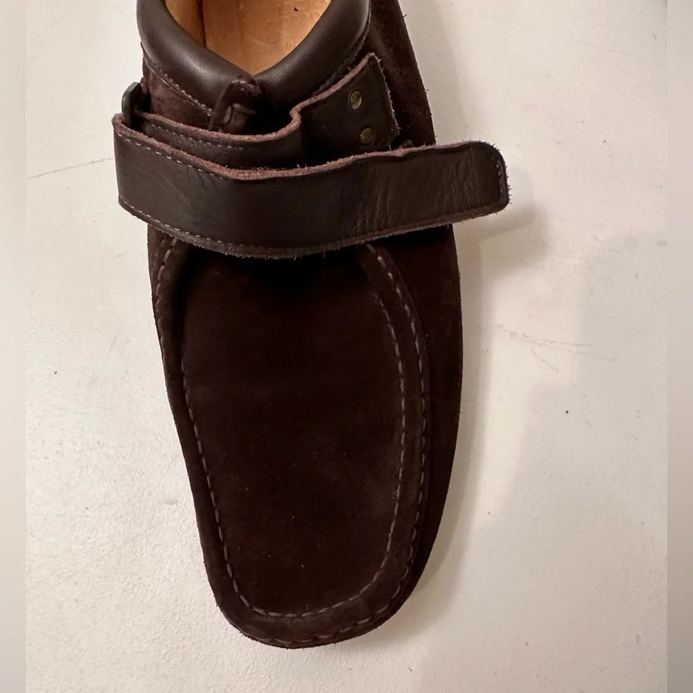 PATRICA GREEN brown suede loafers with velcro closing on strap. - Picture 3 of 4